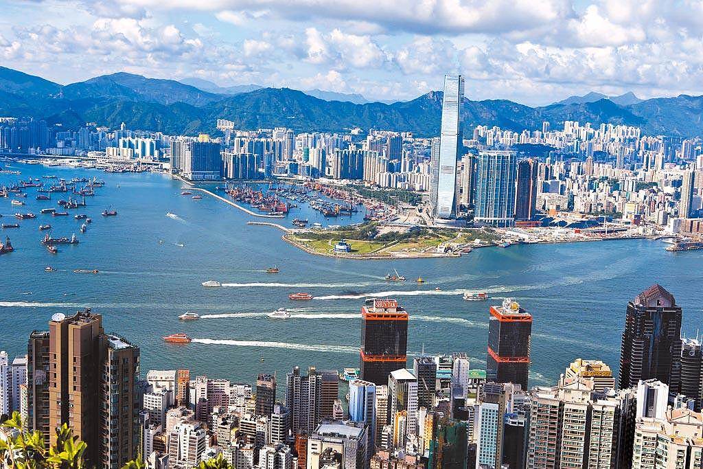 逾50％专业人士计划离开香港，16％愈快离开愈好（图） - 1
