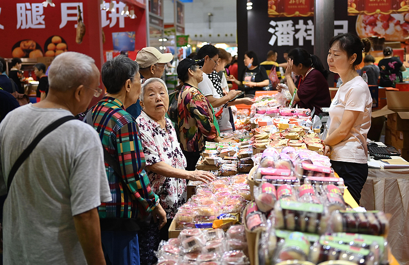 中国月饼销量大跌逾5成！主持人李湘吃出天价“1块246美元”（组图） - 2