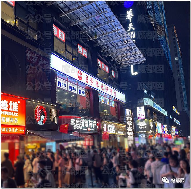 震撼！旅游高峰正式爆发，景点人山人海，挤到心肝肺都要吐出来（视频/组图） - 26