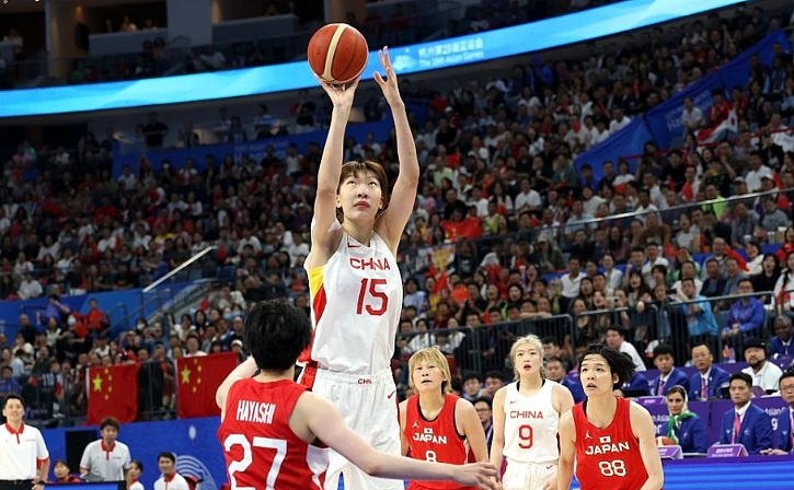 王思雨终场前9秒准绝杀！中国女篮2分险胜日本！亚运第7次夺冠（视频/组图） - 7