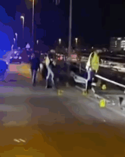 21死！客车坠落30米立交桥，砸中电线起火爆炸，遍地焦尸！旅巴事故在澳屡见不鲜（组图） - 14