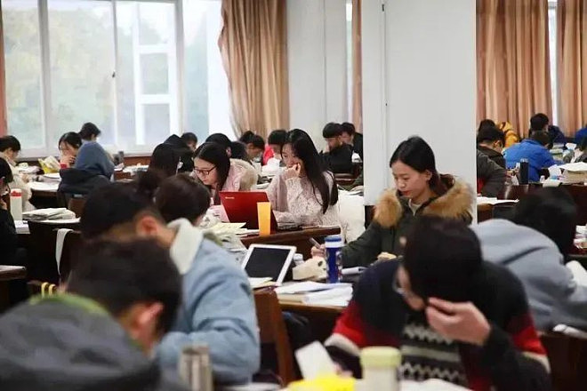 进入就业“缓冲区”，中国超20万毕业生成为科研助理（组图） - 3