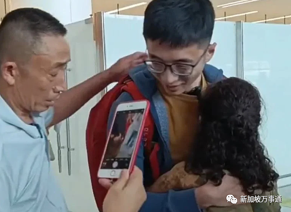 87岁华人大妈来新加坡寻找失散18年的弟弟，最后竟发现...（组图） - 11