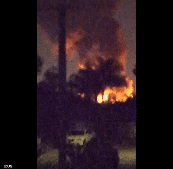 珀斯化工厂突发大爆炸，35公里外有震感！有毒烟雾正在蔓延，多地居民受影响，部分路段关闭...（组图） - 2