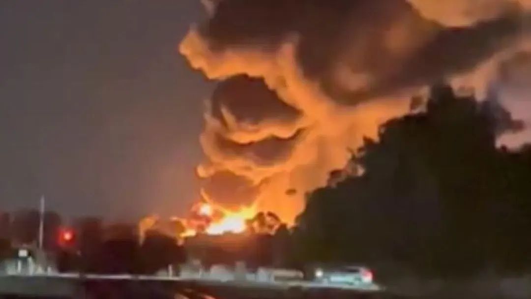 珀斯化工厂突发大爆炸，35公里外有震感！有毒烟雾正在蔓延，多地居民受影响，部分路段关闭...（组图） - 5