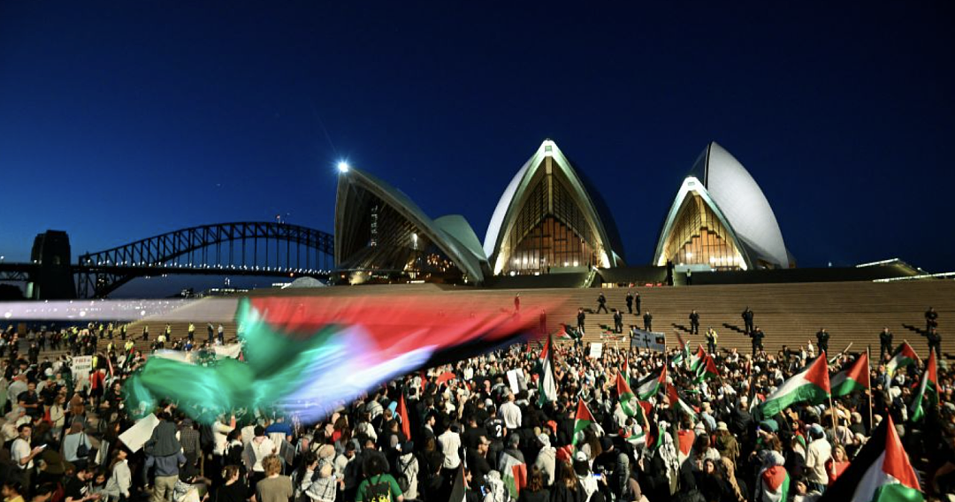 “将反犹太人士驱逐出境！”悉尼歌剧院抗议活动引发澳洲剧震，情报部门担心极端分子危害国家安全（组图） - 1