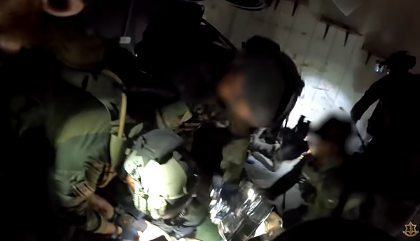 激战影片曝！以色列特种部队救出250人质！逮捕哈马斯高级军官（视频/组图） - 3