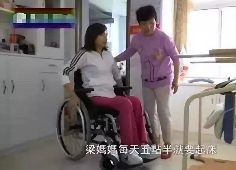 她曾是湖南卫视“当家花旦”，却全身瘫痪，瘫倒在主持台的化妆间（组图） - 7