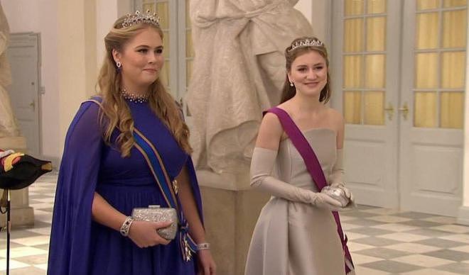 丹麦王子大庆18岁，“未来女王”们头顶王冠赴宴，荷兰公主最雍容（组图） - 6