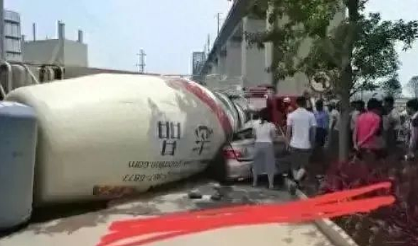 北京重大车祸： 司机和乘客被活活烧死， 现场惨不忍睹（视频/组图） - 5