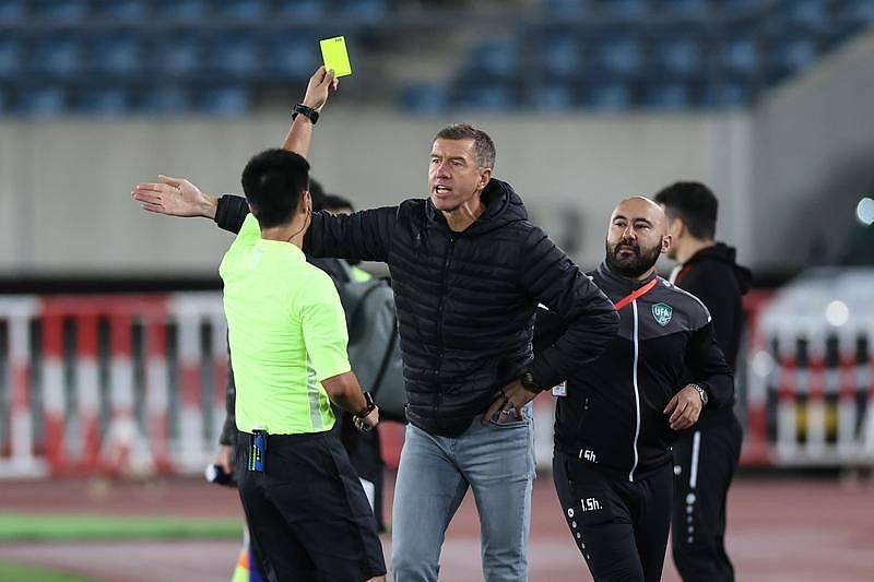 国足主帅称失误因为对手强，乌兹别克教练：国足同越南一样没威胁（组图） - 4