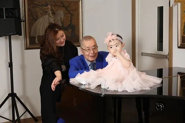 84岁钢琴大师刘诗昆再当爹！47岁妻子诞下二胎，三年成“好”，长子59岁（组图） - 6