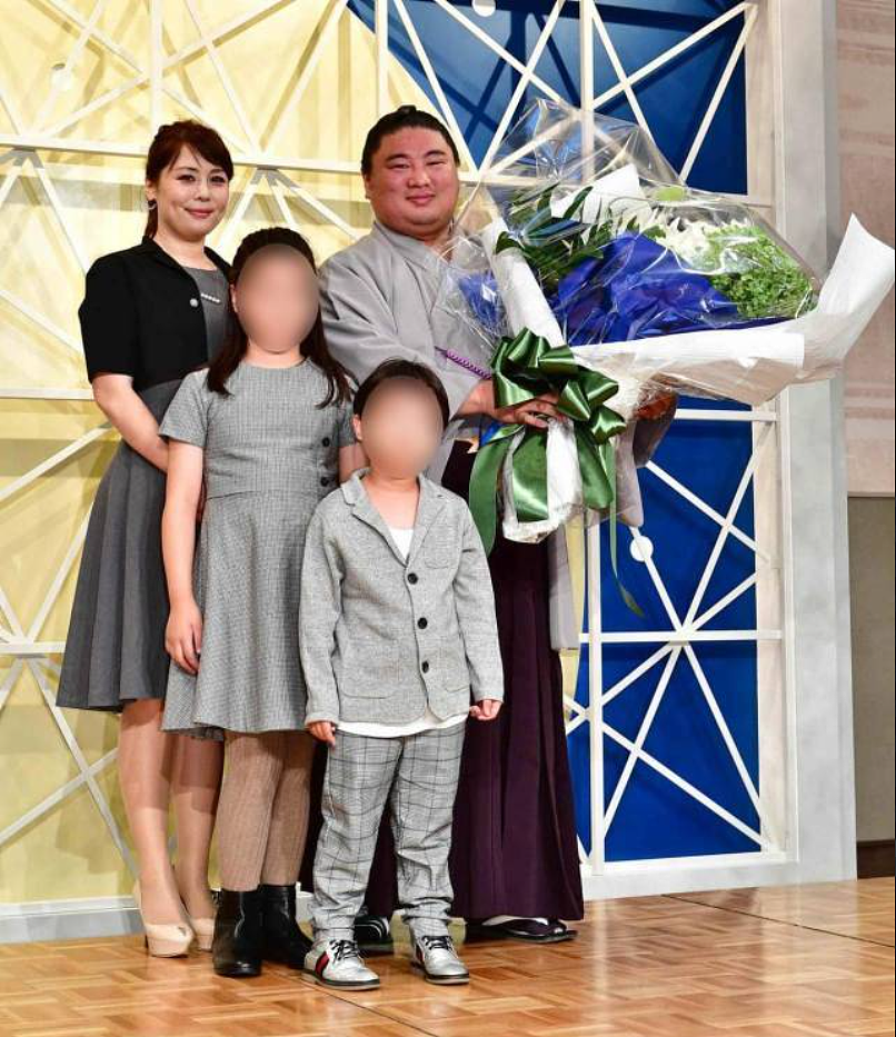 日本300斤相扑手被80斤娇妻家暴，离婚后还被分走5亿家产？！（组图） - 12