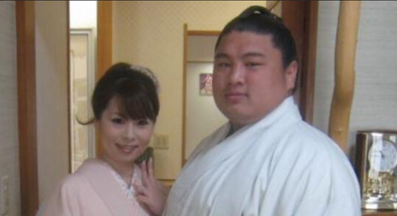 日本300斤相扑手被80斤娇妻家暴，离婚后还被分走5亿家产？！（组图） - 19