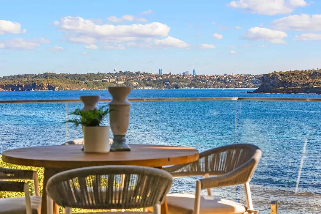 交易 | 惊人！悉尼北部Manly三室公寓$600万成交！一线海景，超出当地公寓中位价$419万！（组图） - 8