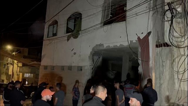 以色列持续空袭加沙，中部社区几被夷为平地，教堂亦遭殃（组图） - 4