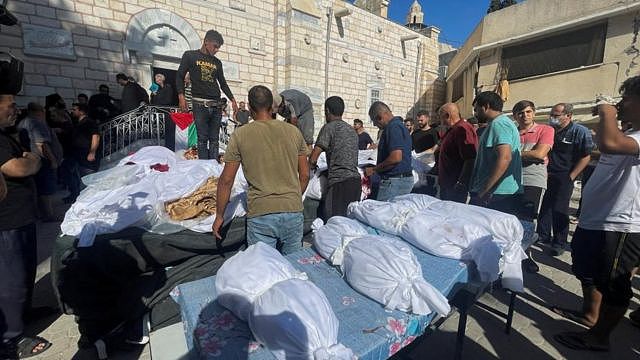 以色列持续空袭加沙，中部社区几被夷为平地，教堂亦遭殃（组图） - 7