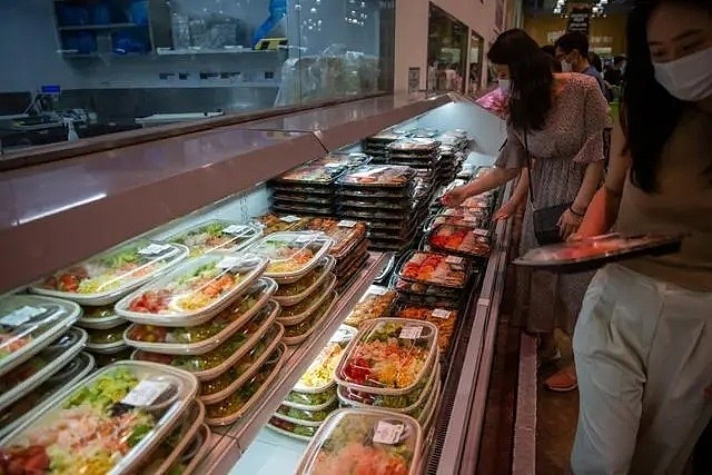 泡菜波及尹锡悦：一棵白菜36元人民币，韩政府投放2900吨白菜抗通胀（组图） - 3