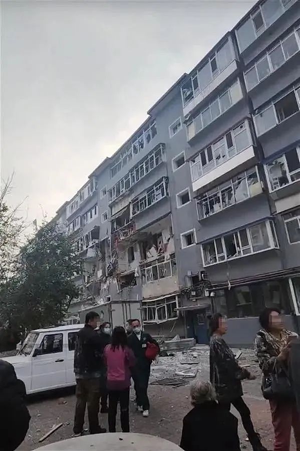 吉林一居民楼被炸出大窟窿！1死16人伤！官方通报：疑燃气使用不当所致致（视频/组图） - 6