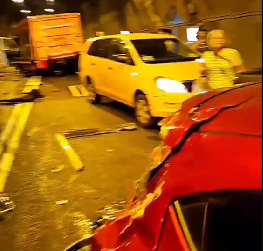 台湾苏澳新澳隧道14部大小车“撞成一堆” 12人轻重伤（视频/组图） - 2