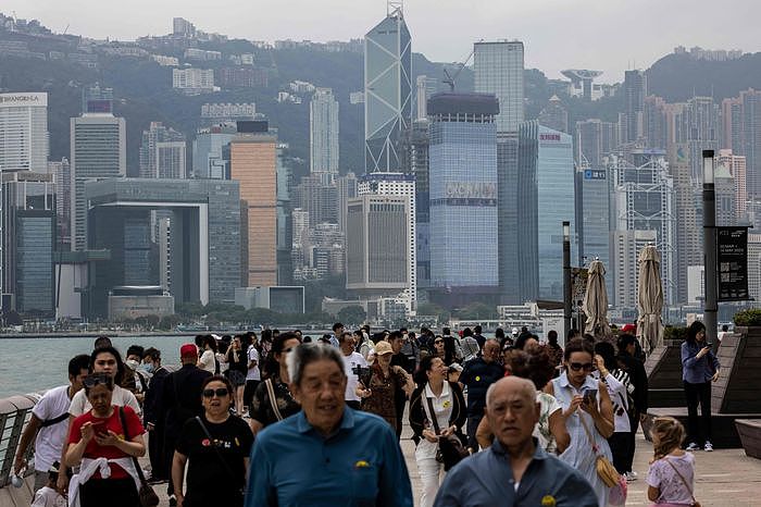 “以前，香港是一个没有风险的地方，现在不是...”华尔街日报：跨国企业加速撤离香港（组图） - 3
