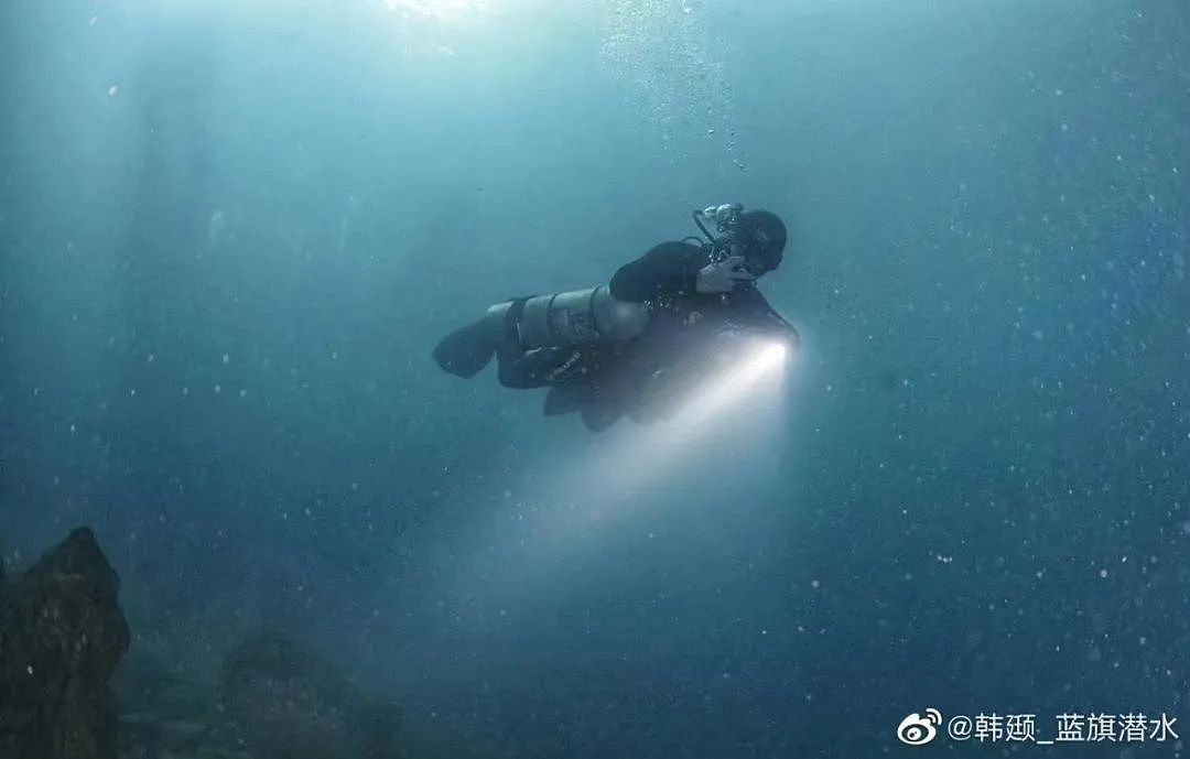 “最深”的诱惑：知名潜水员消失在“水下喜马拉雅”（组图） - 13