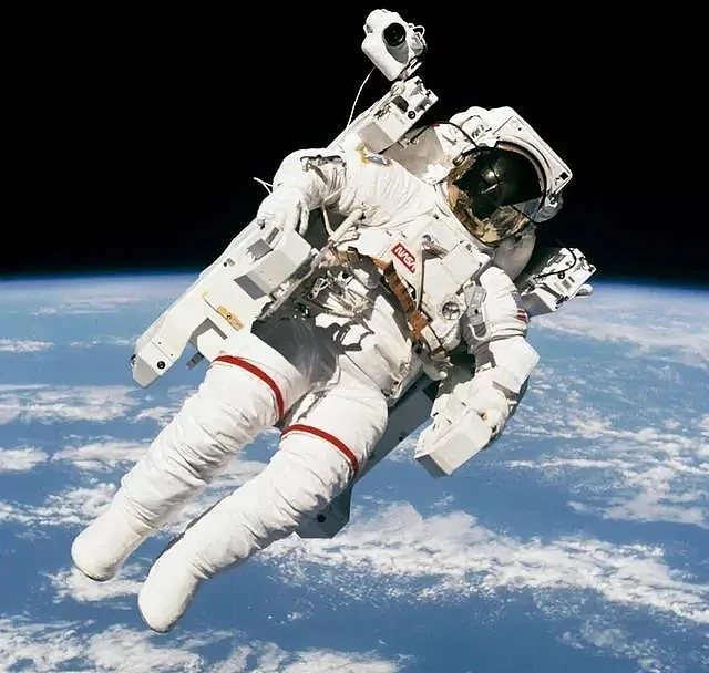 女航天员去太空时，为何要吃避孕药？在飞船中到底会发生什么？（组图） - 5