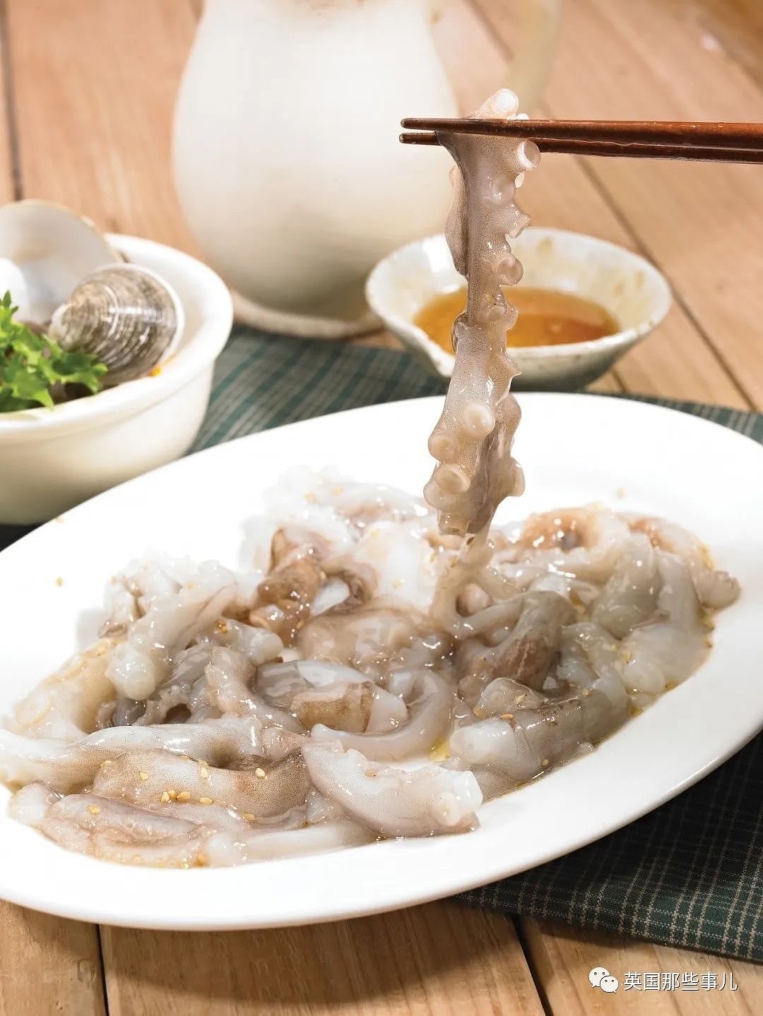 韩国老人吃活章鱼被噎死，残忍吃法惊呆外网..网友：恶有恶报（组图） - 4