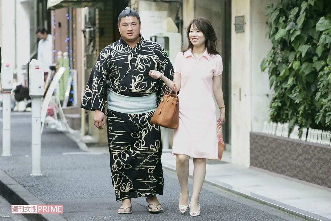 日本一美人妻家暴300斤丈夫，离婚分走5亿家产，近日却与出轨男陈尸公寓…（组图） - 8