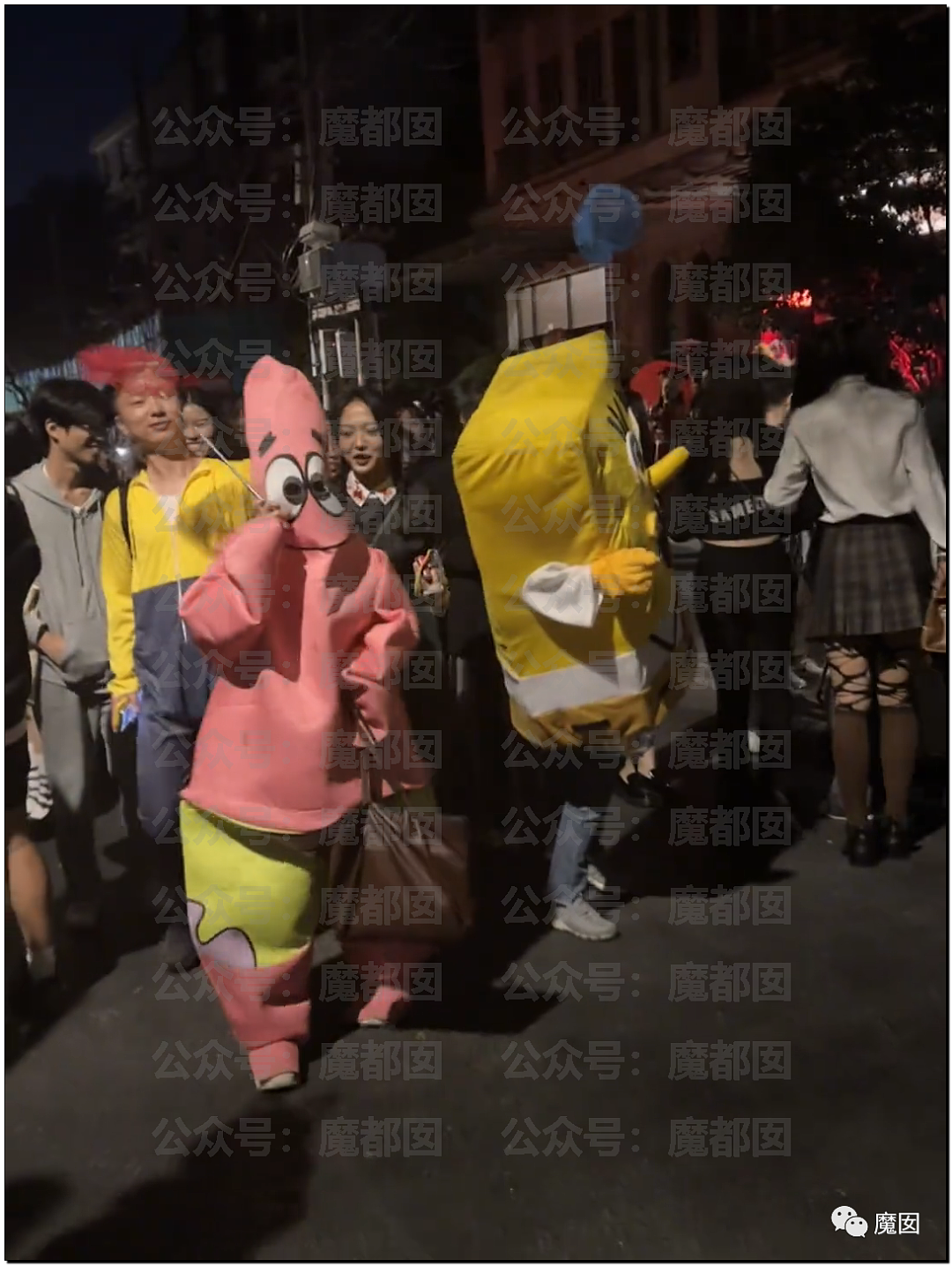 刷爆全网！嬉闹、大笑、狗血、尖叫…上海万圣节活动引发关注（组图） - 16