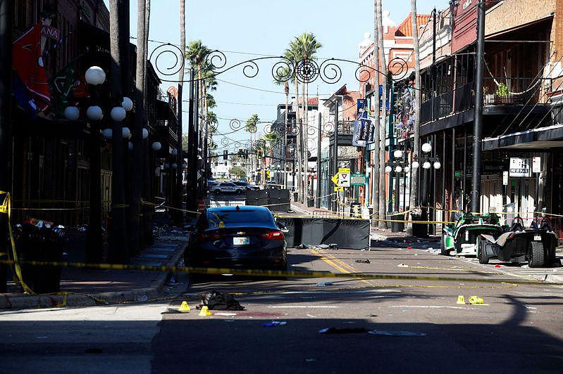 佛州坦帕万圣节活动枪案，众人惊逃躲桌下，2死18伤（组图） - 2