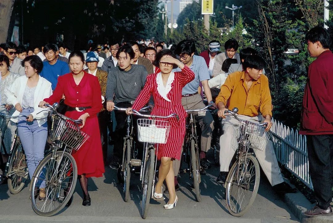 自16岁爱上中国起，法国摄影师用10万张照片倾诉爱意（组图） - 8
