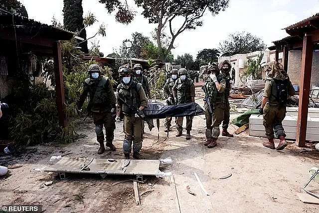 “婴儿活着被哈马斯放烤箱中烤”，以色列救援人员说出可怕景象（组图） - 4