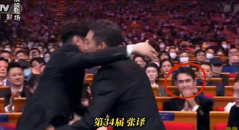 中国金鸡奖影帝背后有个“男人”，他坐哪，前排的就得奖（组图） - 3