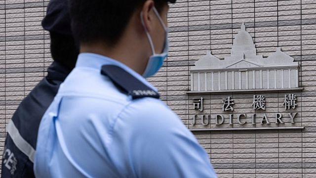 香港国安法：女生被控留日期间发“煽动港独”网帖！判囚两个月（组图） - 2