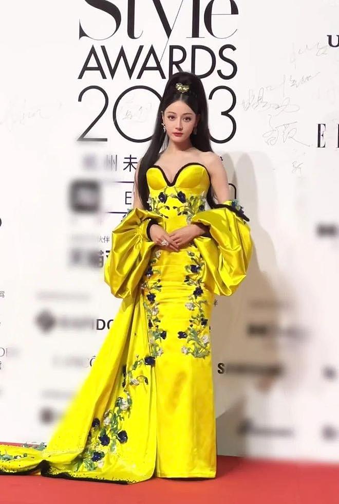 【时尚】杭州这一夜，女星一个比一个敢穿，但热巴童瑶钟楚曦造型都翻车了（组图） - 10