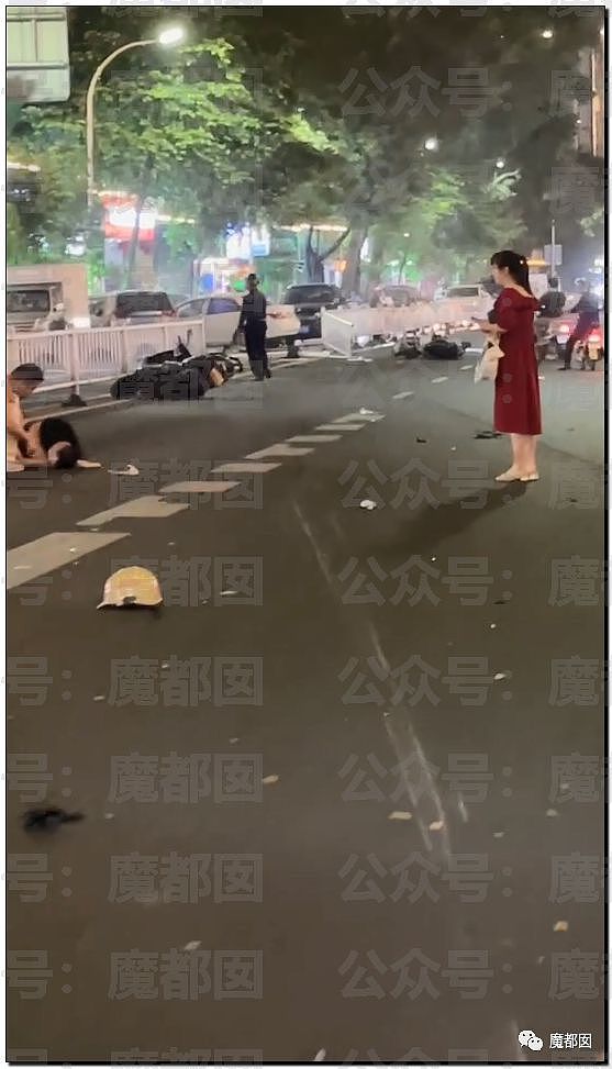 震惊！丰满美女交通纠纷脱光赤裸搏斗+女嘴撕下对方男背皮肉（组图） - 38