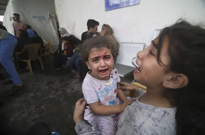 110万孩子被轰炸笼罩，联合国：加沙已沦为“儿童坟场”！3小时撤离令下（组图） - 4