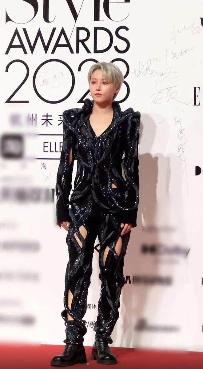 【时尚】杭州这一夜，女星一个比一个敢穿，但热巴童瑶钟楚曦造型都翻车了（组图） - 27