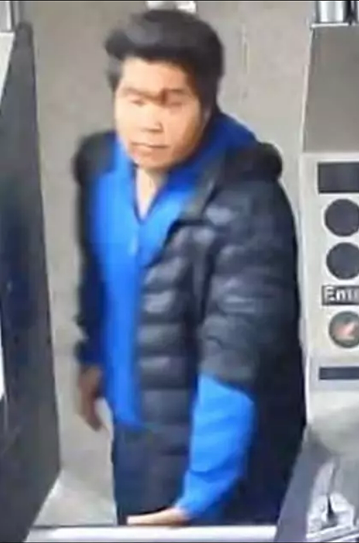 血溅地铁！ 华人男子抄棍棒袭击非裔，推下月台， 遭逮捕被控3罪名（组图） - 2