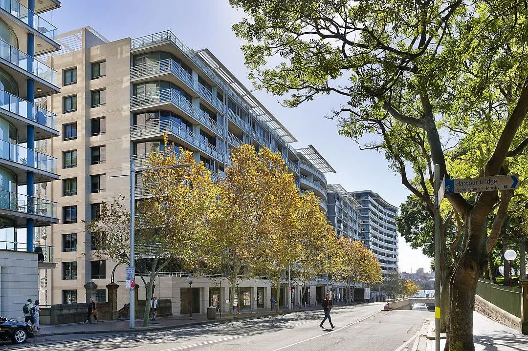 交易 | 一居室公寓竟以近$400万的价格成交！原来是位于悉尼CBD，享有海港大桥和城市天际线的全景（组图） - 4