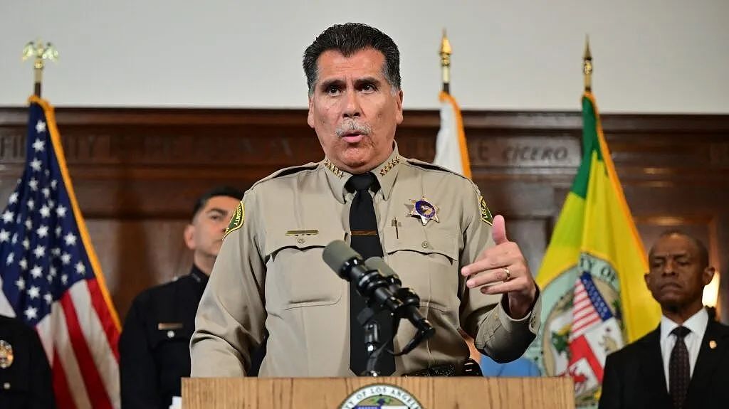 诡异！洛杉矶警察局4名警员，在24小时内相继自杀（组图） - 4