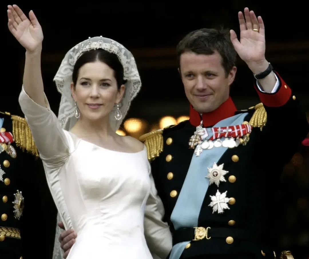 丹麦童话破灭！王储私会西班牙贵妇，公寓共度7小时，和王妃早是表面夫妻？（组图） - 10