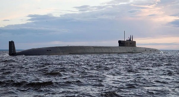 一舰可灭一国？ 俄新型战略核潜舰水下试射成功（组图） - 2