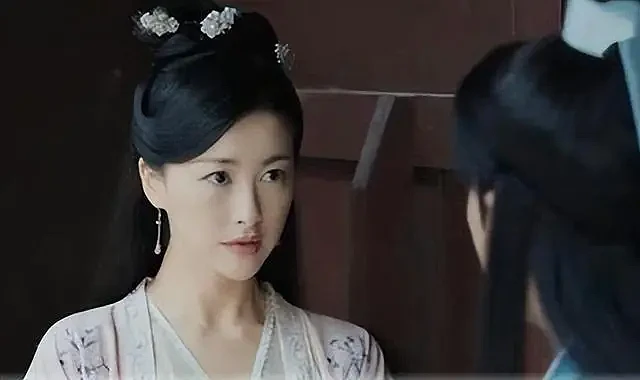 “京圈贵公主”朱珠：出生便是公主命，36岁却选择嫁给普通人（组图） - 6