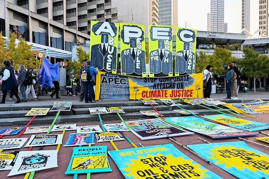 APEC峰会习拜会成焦点，民运和抗议人士云集旧金山（组图） - 3