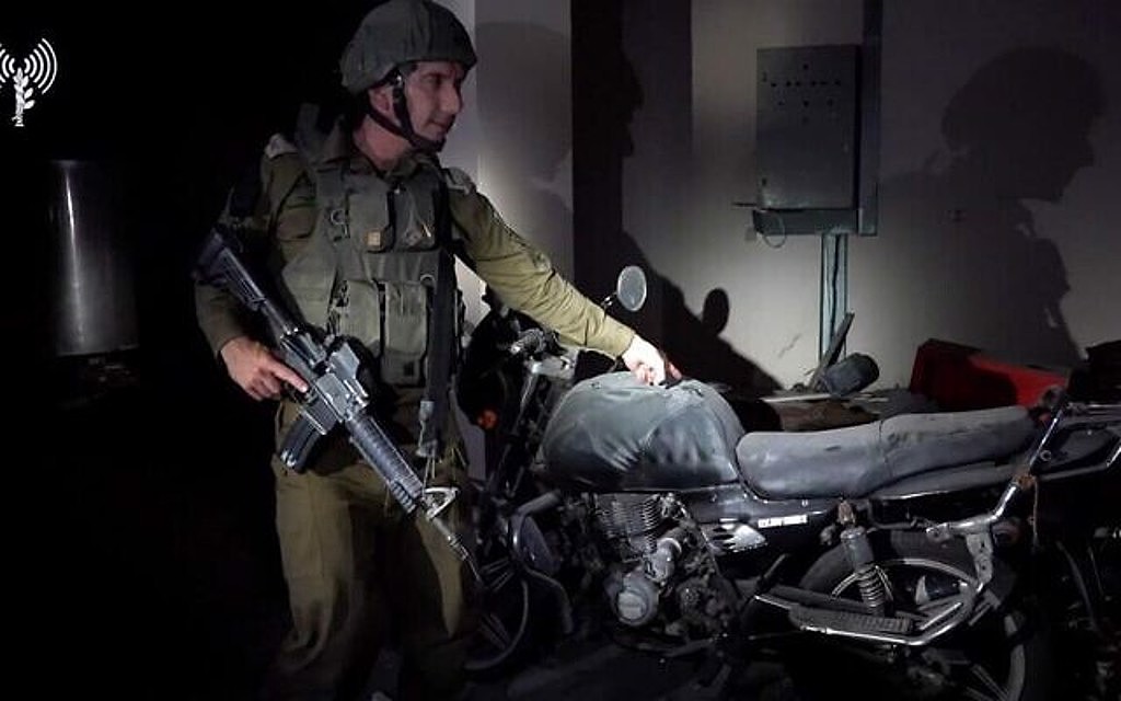 以色列佔领一所儿童医院，展示哈玛斯藏匿的地下通道与武器（组图） - 2