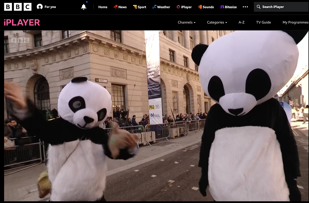 中国熊猫“杀“疯了！ 伦敦市长花车游行，万人齐聚尖叫，BBC：可爱，多点特写给熊猫（组图） - 32