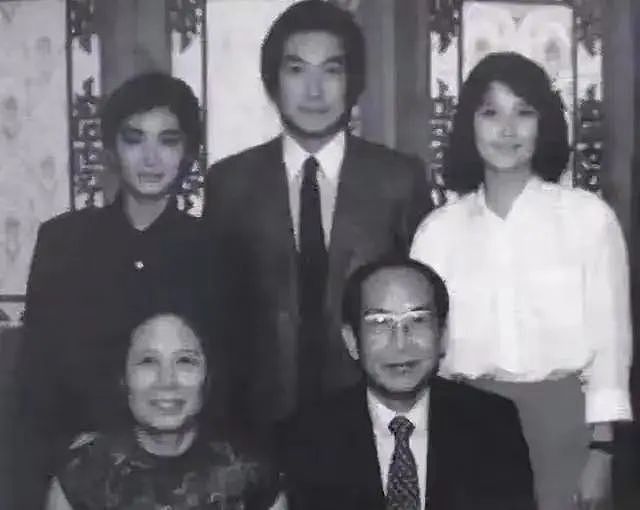 1987年，河南女教师突然得知：父亲是台湾富豪，妹妹是明星林青霞（组图） - 10