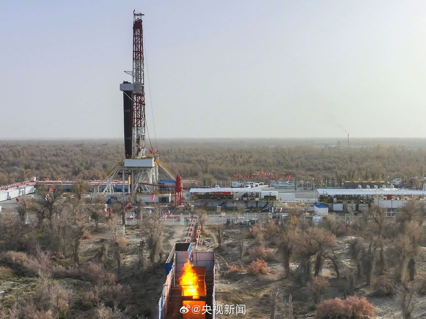 9432米！中国刷新亚洲最深井纪录！日产200吨原油5万立方米天然气（组图） - 3